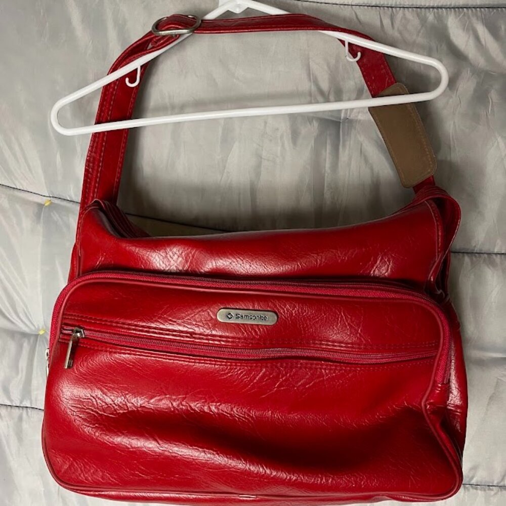 Samsonite Red Faux Leather 4 Pocket Carry On Bag Overnight Bag Clean